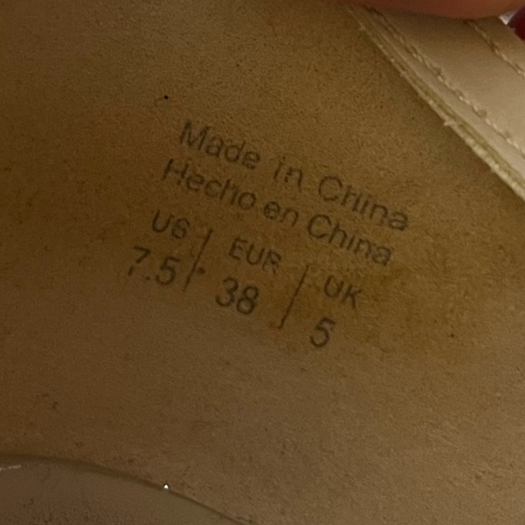 Shiny silver platform heels - Picture 10 of 13